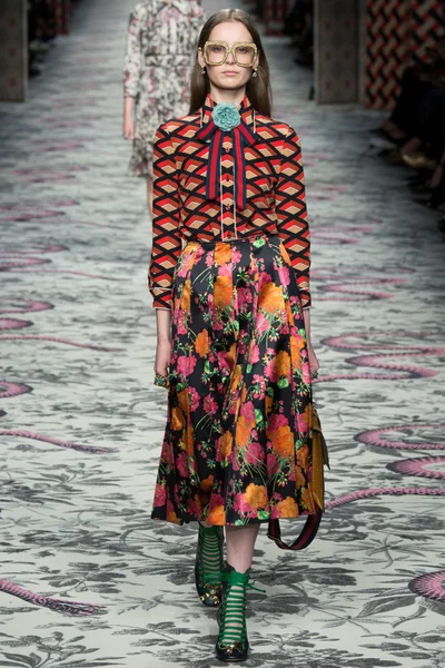 Look 52
